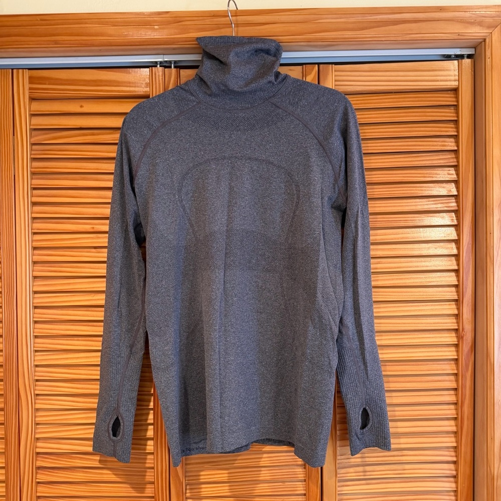 lululemon athletica women’s Charcoal Turtleneck